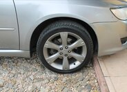 Subaru Legacy Kombi 2,0 l 121 kw