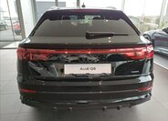 Audi Q8 SUV / Terénní 3,0 l 210 kw