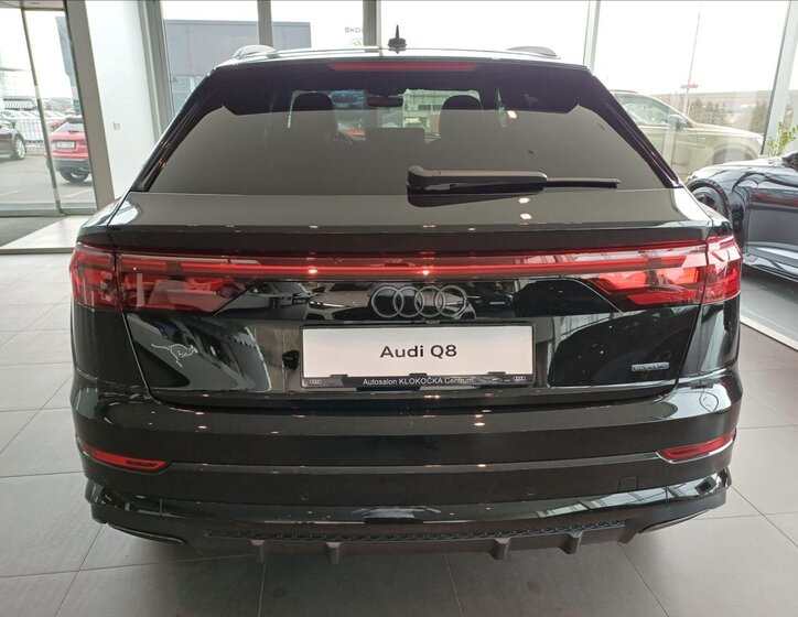 Audi Q8 SUV / Terénní 3,0 l 210 kw