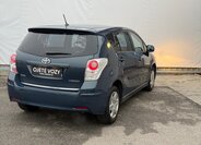 Toyota Verso MPV 1,6 l 97 kw