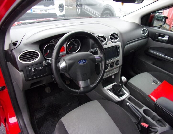 Ford Focus Hatchback 1,6 l 74 kw