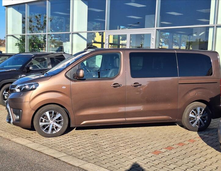 Toyota ProAce Verso 3