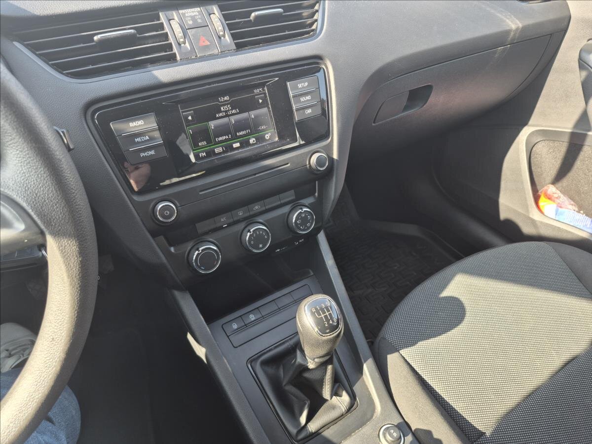 Škoda Octavia Sedan / Limuzína 1,4 l 81 kw