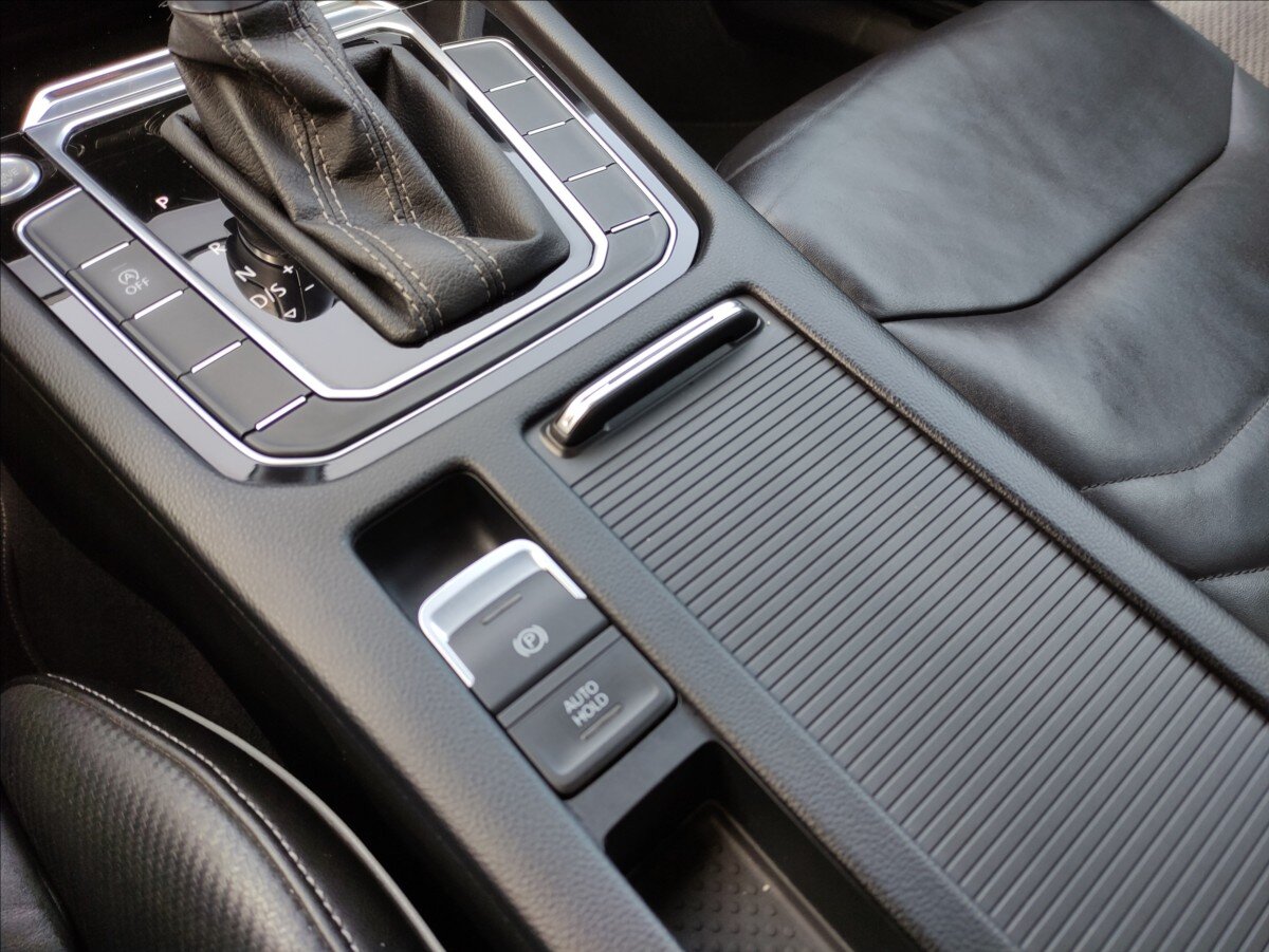 Volkswagen Arteon Liftback 2,0 l 140 kw