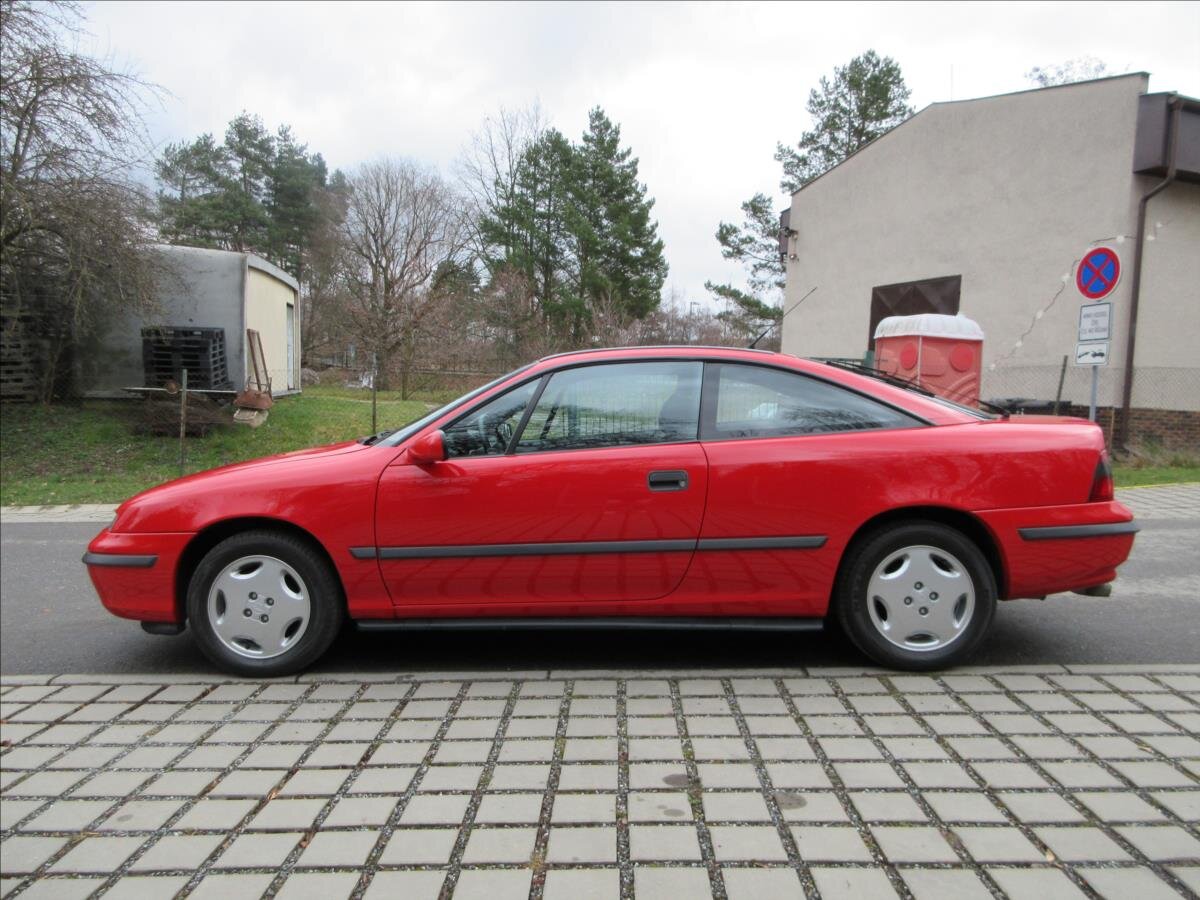 Opel Calibra Kupé 2,0 l 85 kw