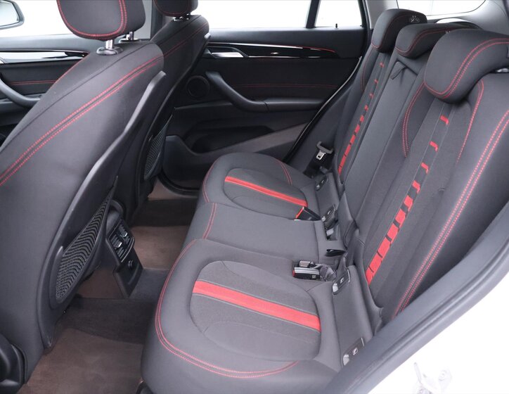 BMW X1 SUV 2,0 l 140 kw