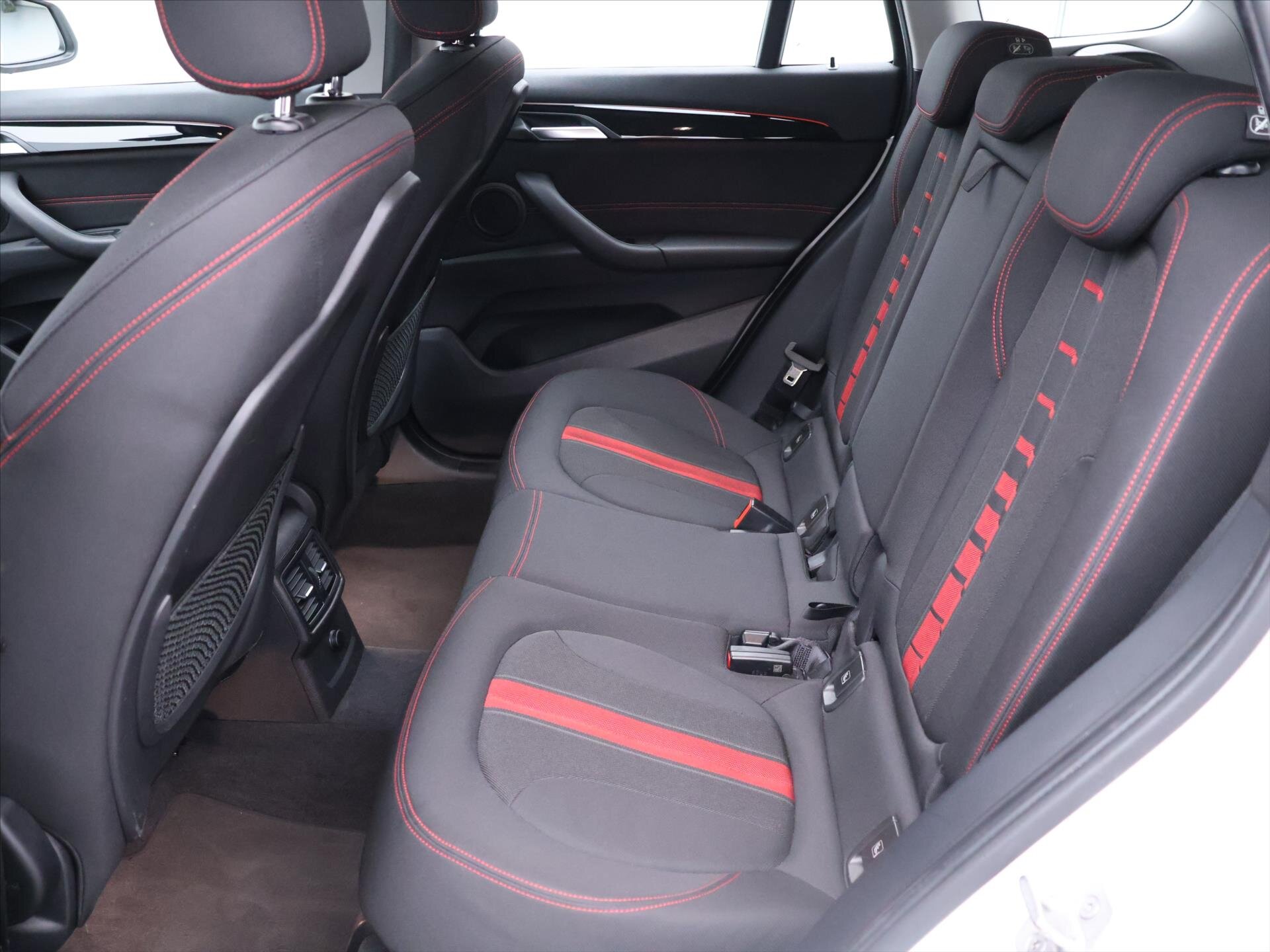 BMW X1 SUV 2,0 l 140 kw