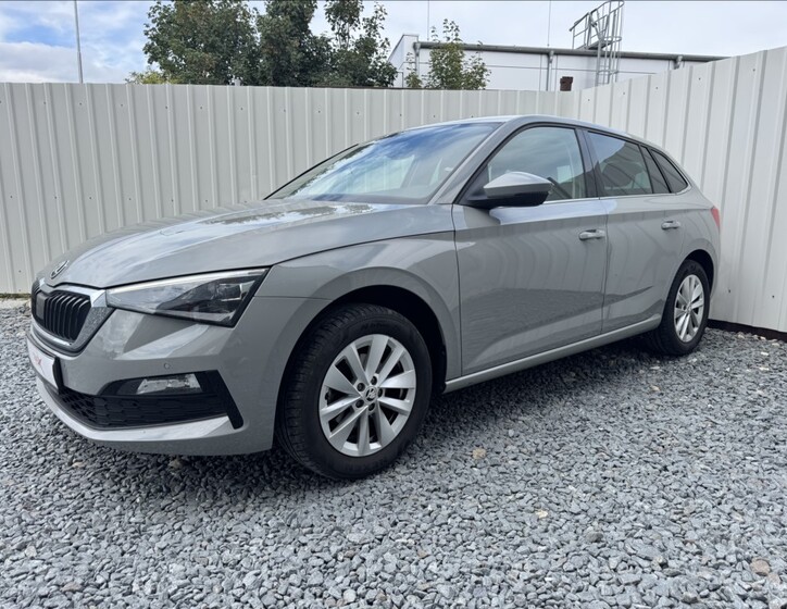 Škoda Scala 3
