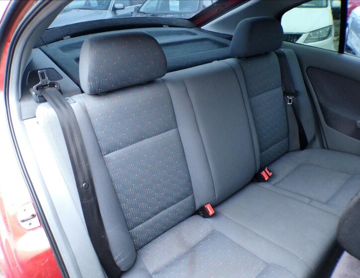 Škoda Octavia Liftback 1,6 l 75 kw