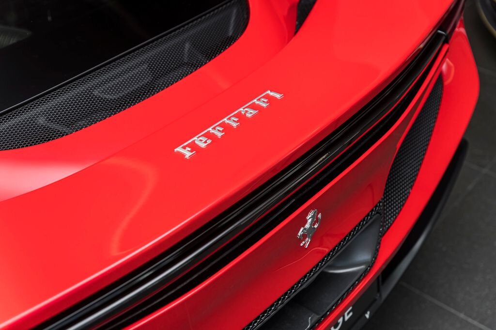 Ferrari Ostatní Kupé 3,0 l 610 kw
