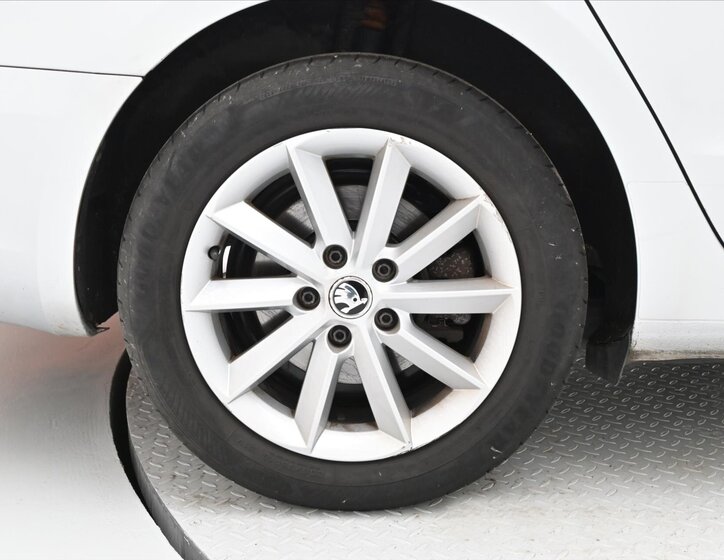 Škoda Superb Kombi 2,0 l 103 kw