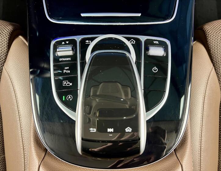 Mercedes-Benz Třídy E 23