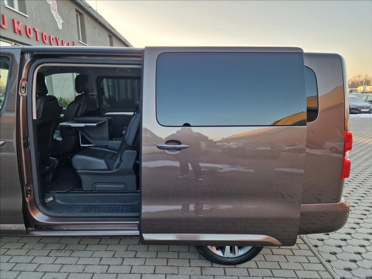 Peugeot Traveller MPV 2,0 l 130 kw