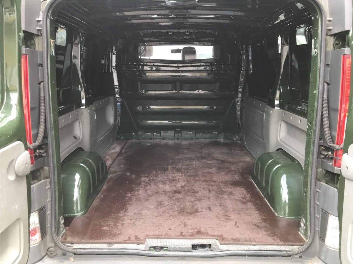 Opel Vivaro Skříň 2,0 l 66 kw