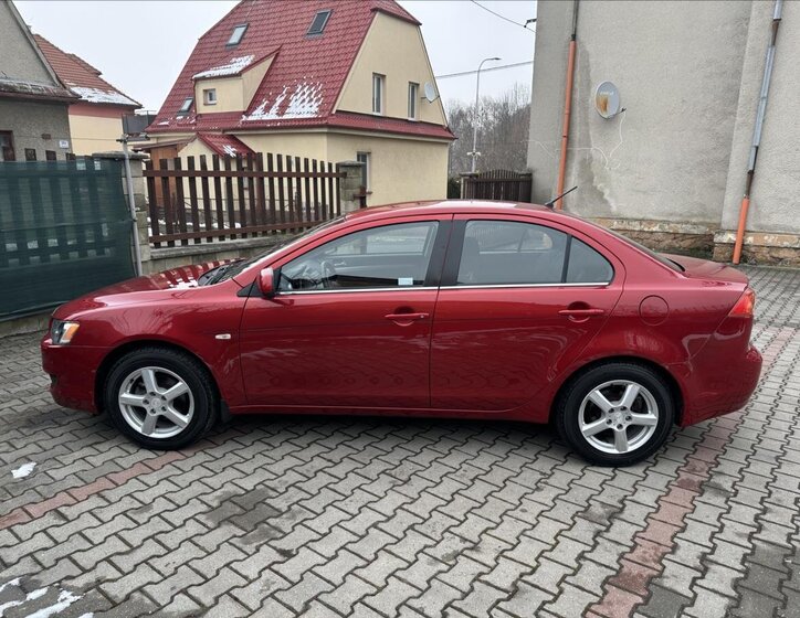 Mitsubishi Lancer Sedan 1,8 l 105 kw