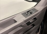 Volkswagen Caravelle 21