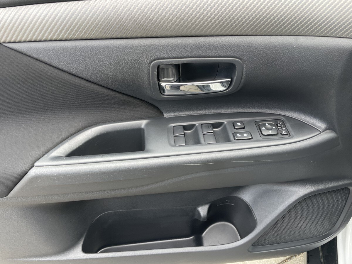 Mitsubishi Outlander SUV / Terénní 2,3 l 110 kw