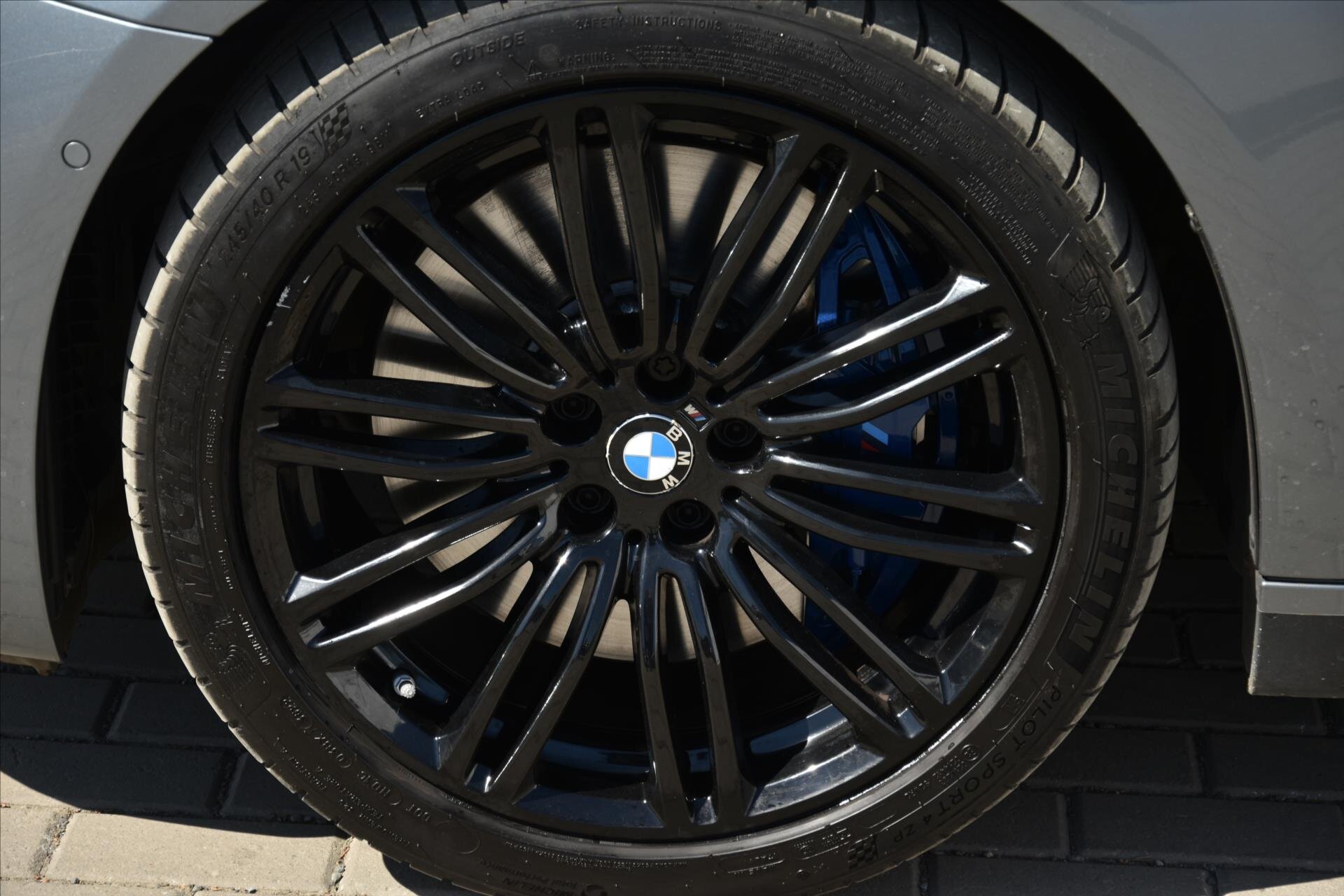 BMW Řada 5 Sedan / Limuzína 3,0 l 250 kw