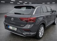 Volkswagen T-Roc 4