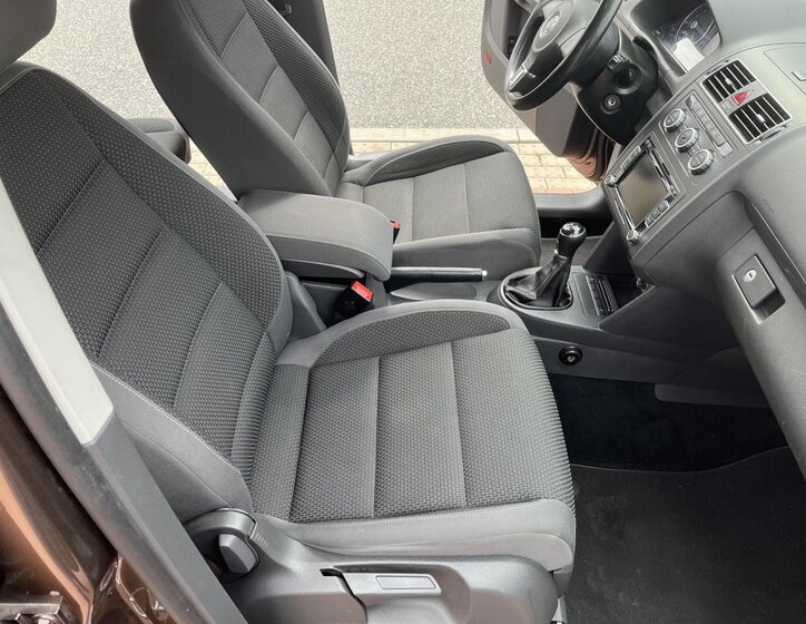 Volkswagen Touran Ostatní 1,2 l 77 kw