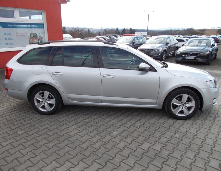 Škoda Octavia Kombi 1,6 l 77 kw