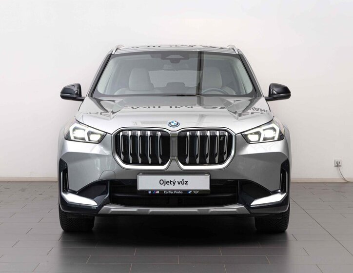 BMW iX1 SUV / Terénní 0,0 225 kw