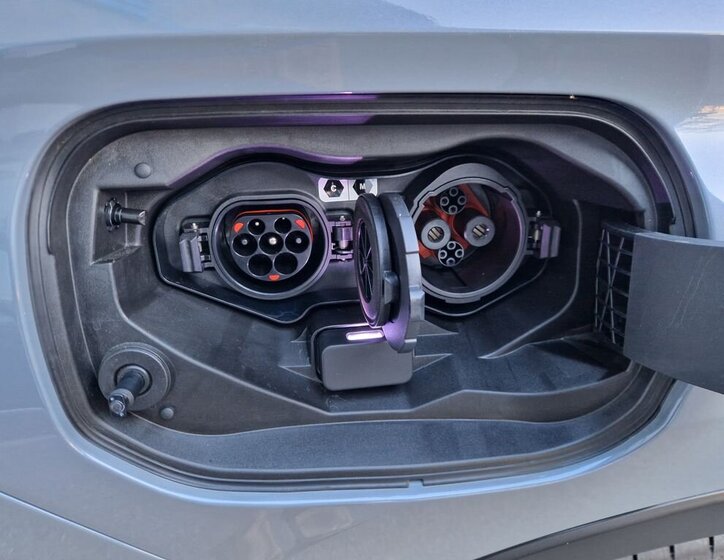 Mitsubishi Outlander SUV / Terénní 2,4 l 225 kw