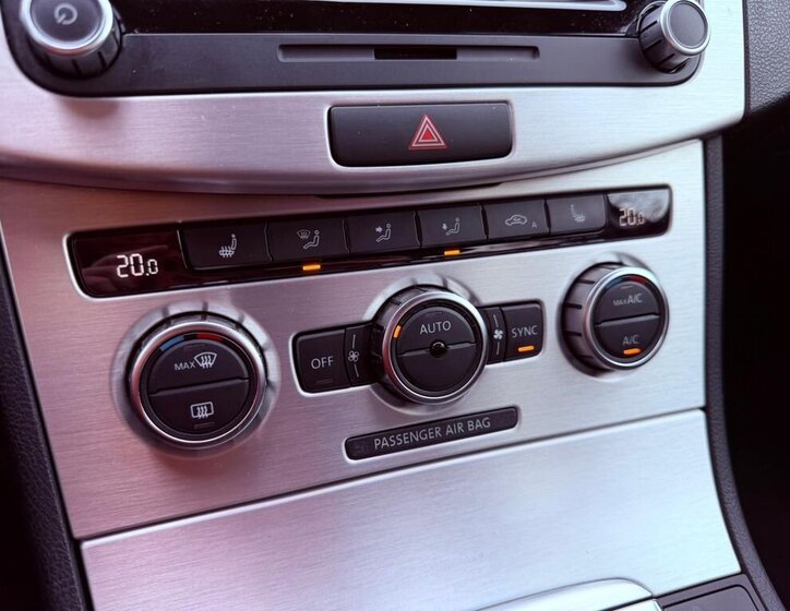 Volkswagen Passat Sedan / Limuzína 2,0 l 130 kw