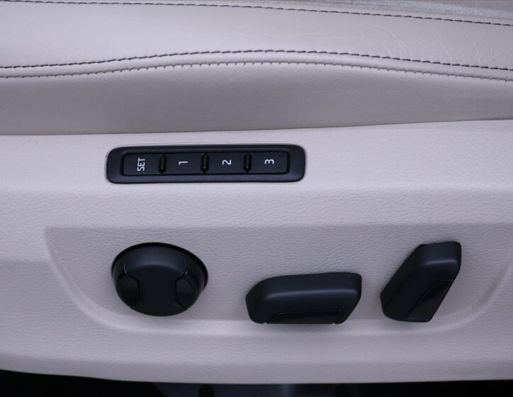 Škoda Superb Liftback 2,0 l 110 kw