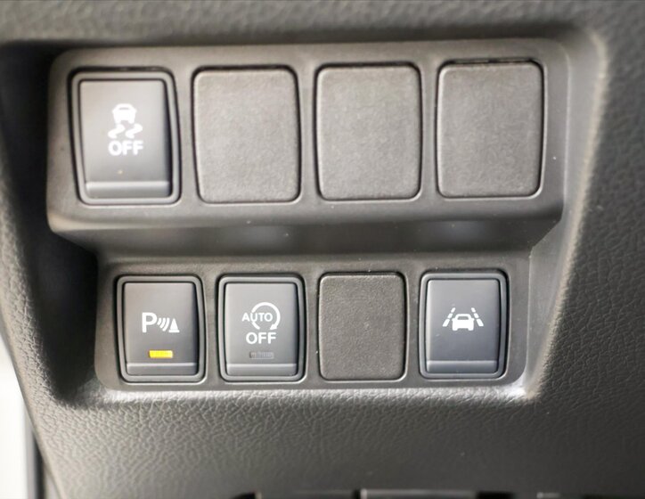 Nissan Qashqai SUV / Terénní 1,2 l 85 kw