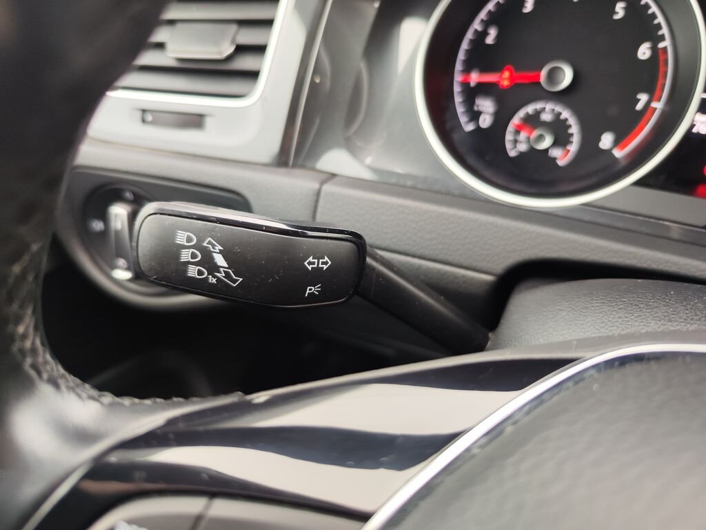 Volkswagen Golf Kombi 999,0 85 kw