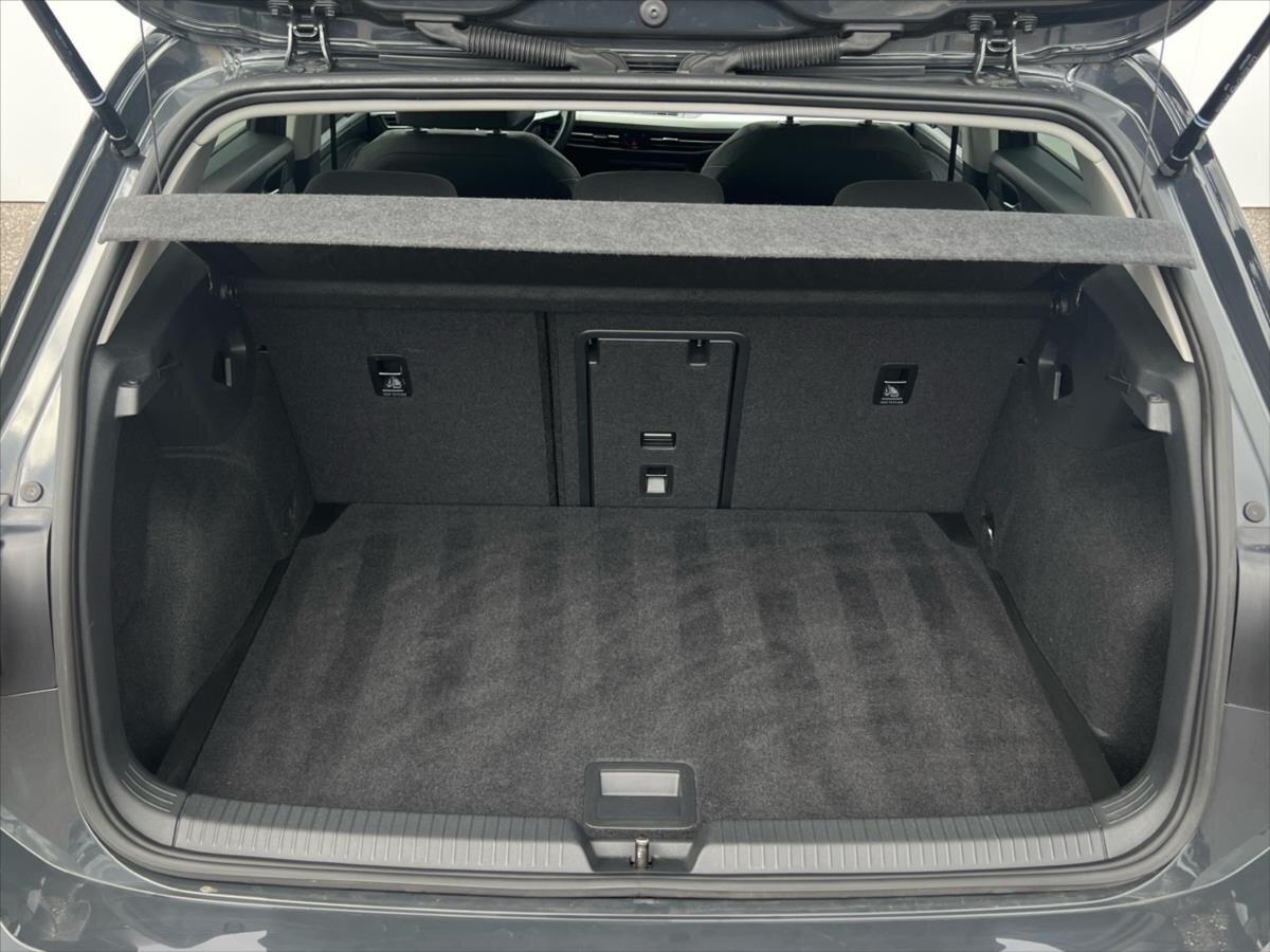 Volkswagen Golf Hatchback 1,5 l 96 kw