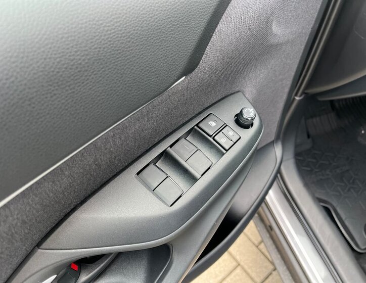 Toyota Yaris Cross SUV / Terénní 1,5 l 68 kw