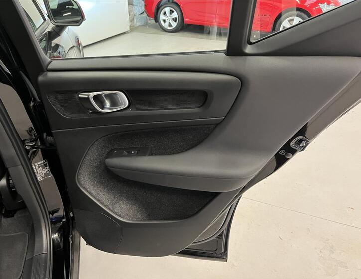 Volvo XC40 31