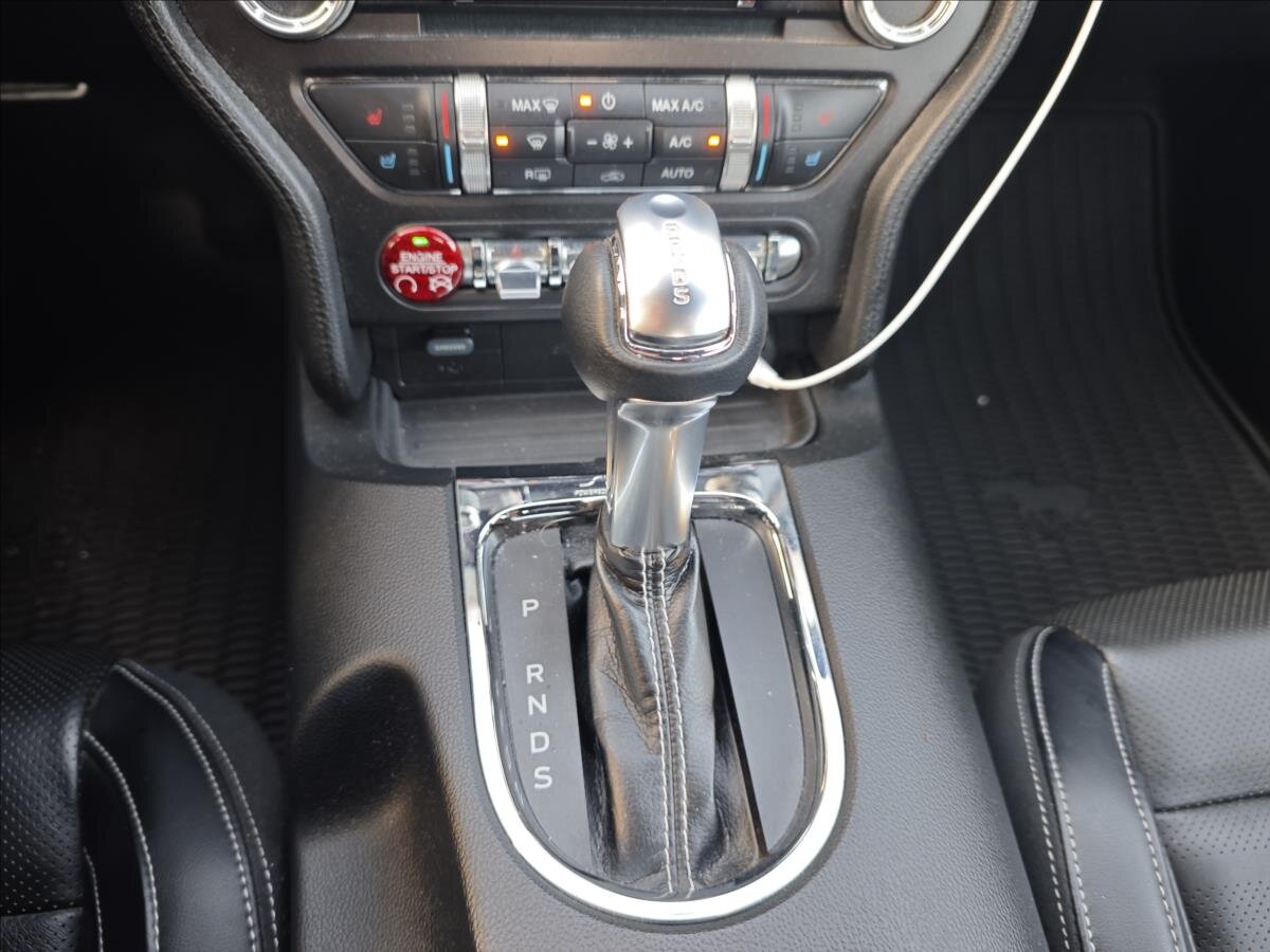 Ford Mustang Kupé 5,0 l 310 kw