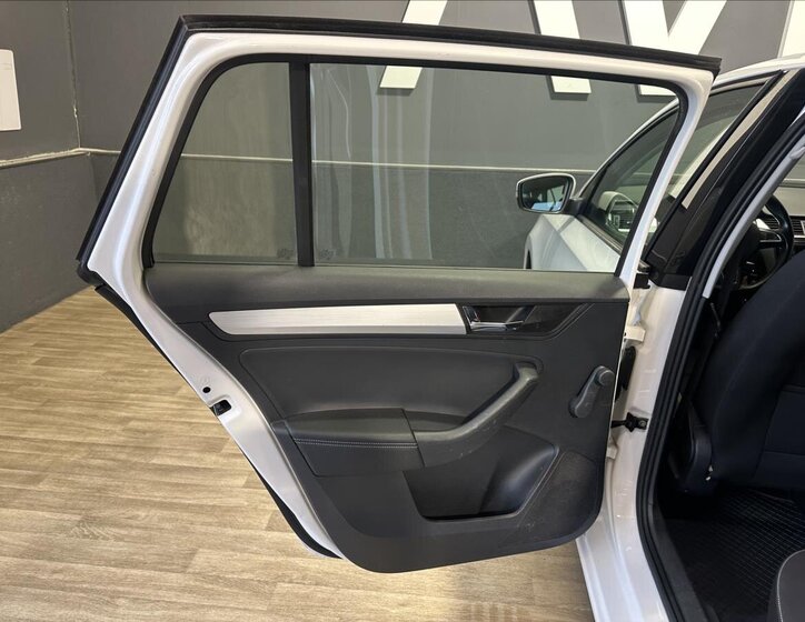 Škoda Rapid Hatchback 999,0 81 kw