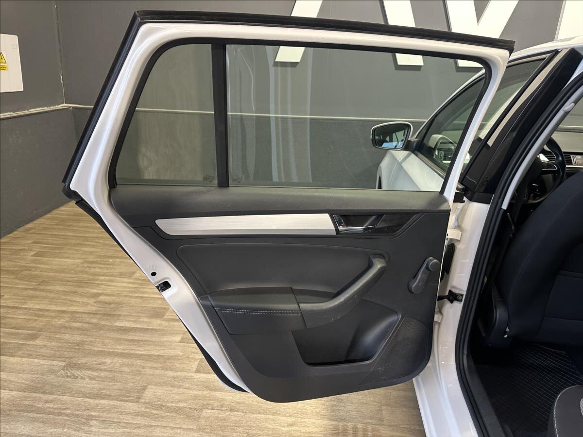 Škoda Rapid Hatchback 999,0 81 kw