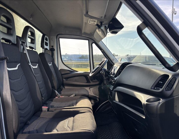 Iveco Daily Skříň 3,0 l 118 kw