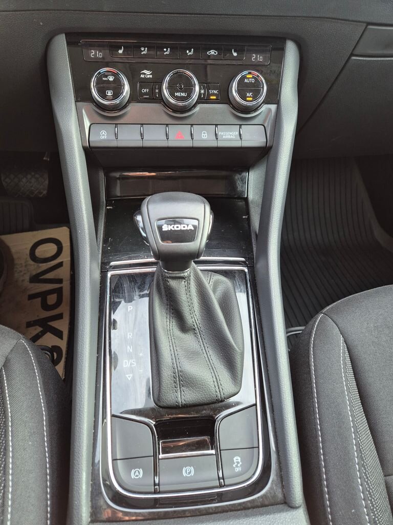 Škoda Karoq SUV 1,5 l 110 kw