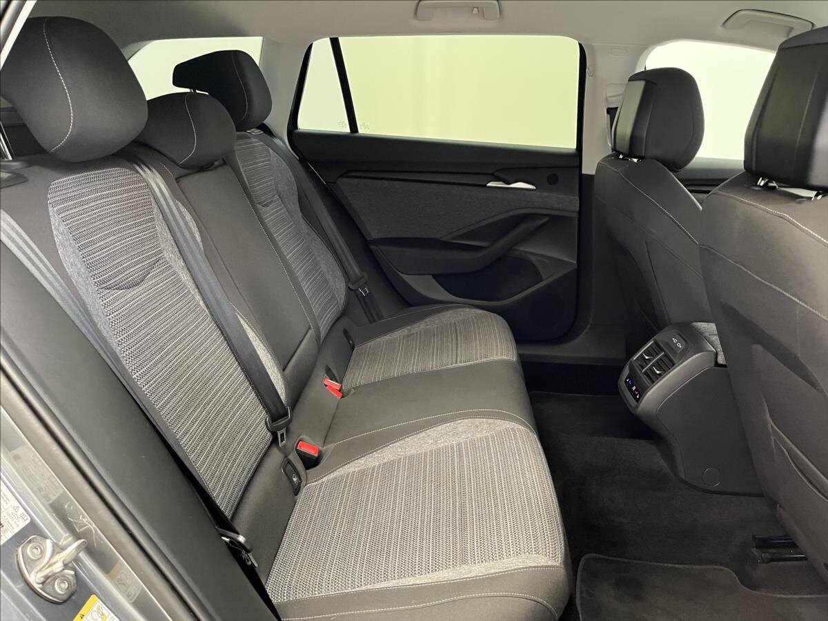 Škoda Superb Kombi 2,0 l 110 kw