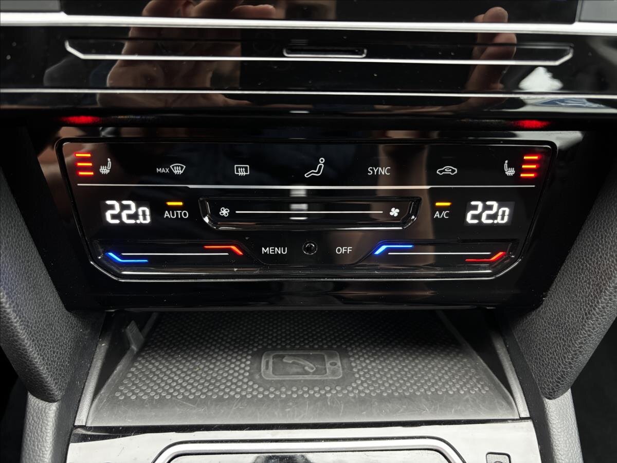 Volkswagen Passat Kombi 1,5 l 110 kw