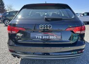 Audi A4 Kombi 2,0 l 140 kw
