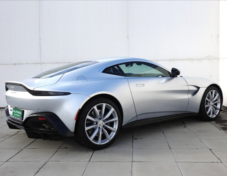 Aston Martin Vantage Kupé 4,0 l 375 kw