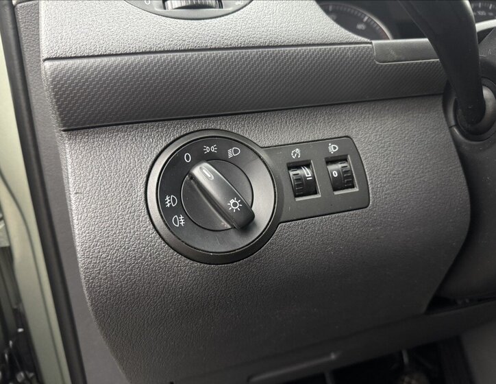 Volkswagen Caddy Kombi 1,9 l 77 kw