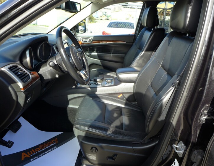 Jeep Grand Cherokee 16