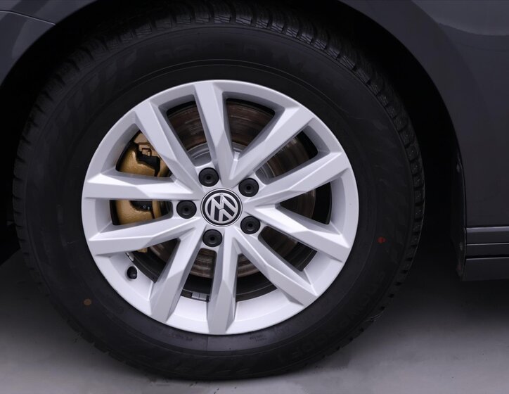 Volkswagen Passat Kombi 2,0 l 110 kw