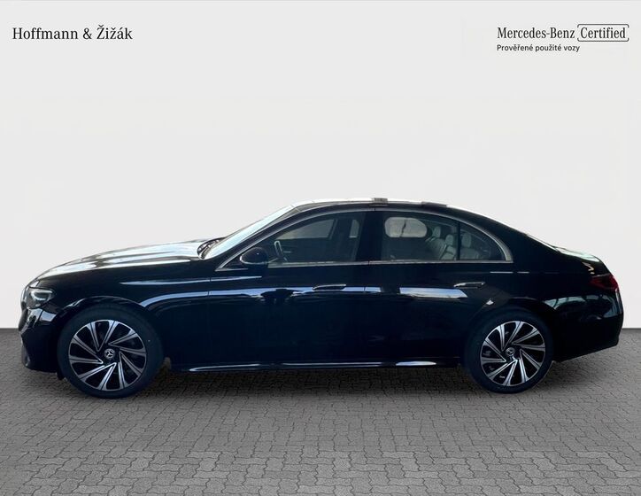 Mercedes-Benz Třídy E 8