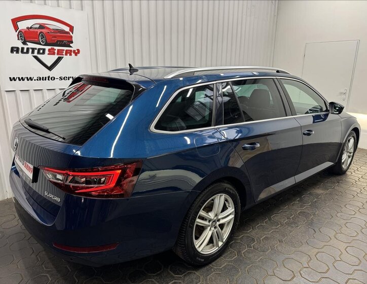 Škoda Superb 8