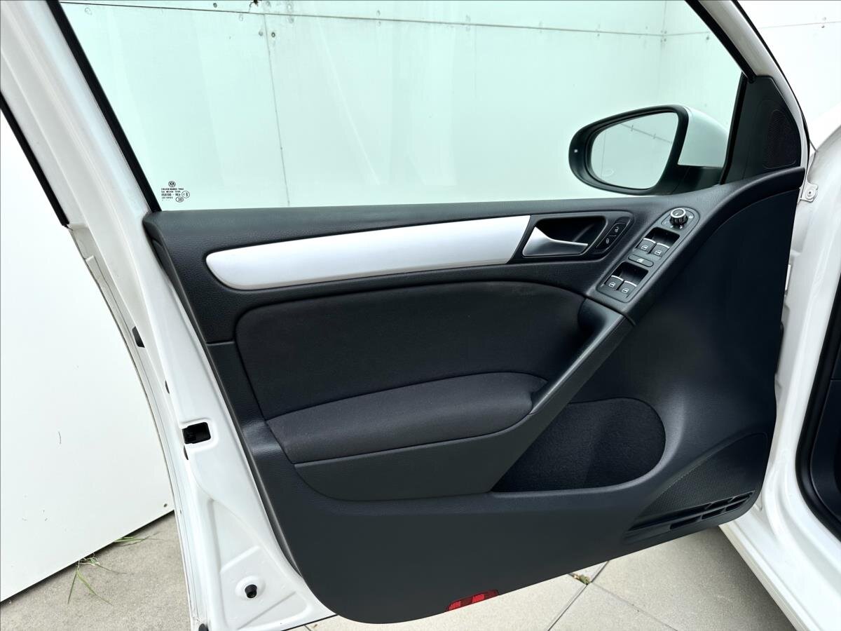 Volkswagen Golf Hatchback 1,6 l 75 kw