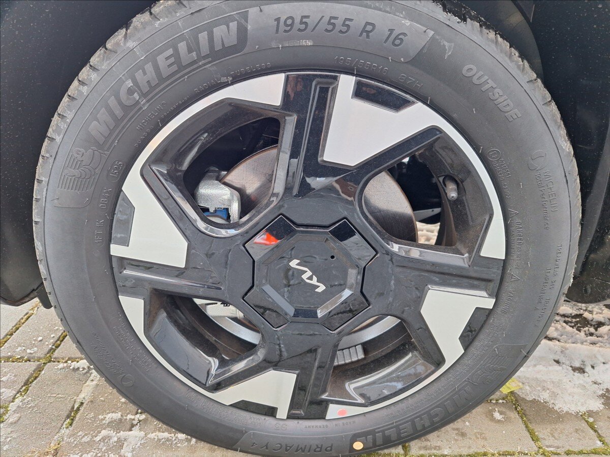 KIA Stonic SUV 998,0 74 kw